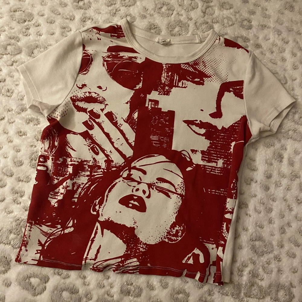 Garage Red and white graphic crop top #streetwear #Garage #red #graphic #y2k